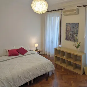 ca-roson-exclusive-apt-in-heart-of-padua.hotelinveneto.com/